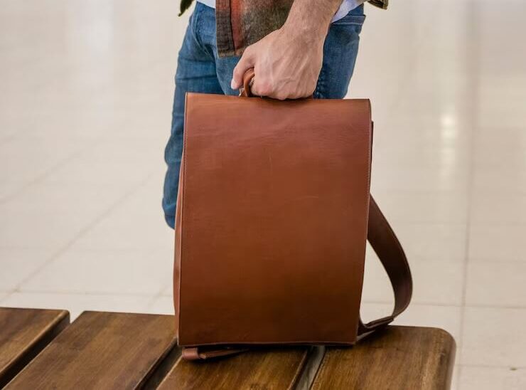coach men's phone crossbody bag in crossgrain leather