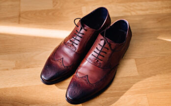 How do you shrink leather shoes